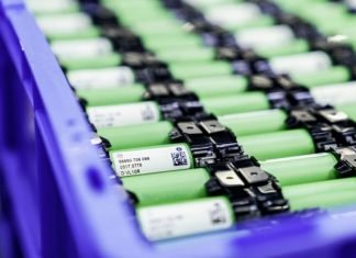 Surrey to develop battery technology capable of capturing CO2 emissions