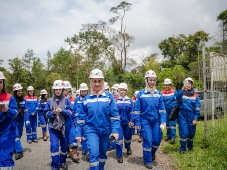 Emerging Women Leaders Explore Clean Energy Solutions in Indonesia